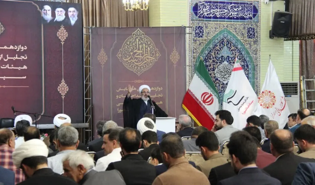 خون پاک شهدا در نغمه‌های مداحان تبریزی جاری است