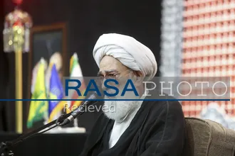 بزرگداشت رهبر شهید انقلاب از سوی آیت&zwnj;الله مکارم شیرازی در حرم مطهر

