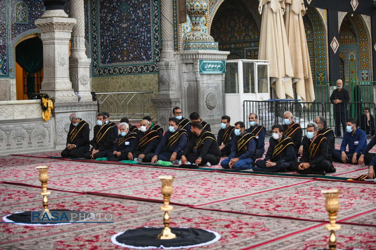 مراسم تعویض پرچم حرم حضرت معصومه (سلام الله علیها) در شب اول محرم ۱۴۴۴
