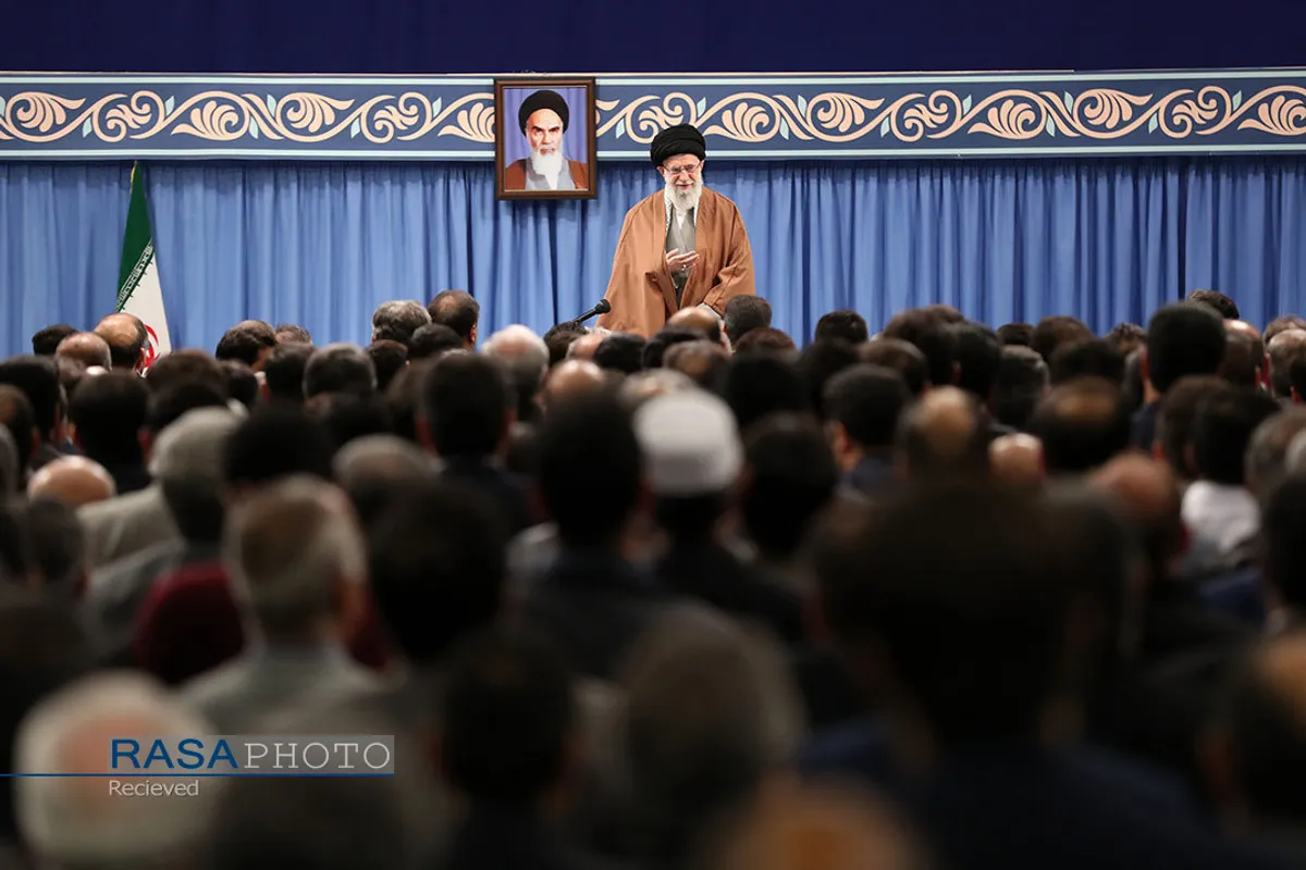 دیدار جمعی از تولیدکنندگان، کارآفرینان و فعالان اقتصادی با رهبر انقلاب