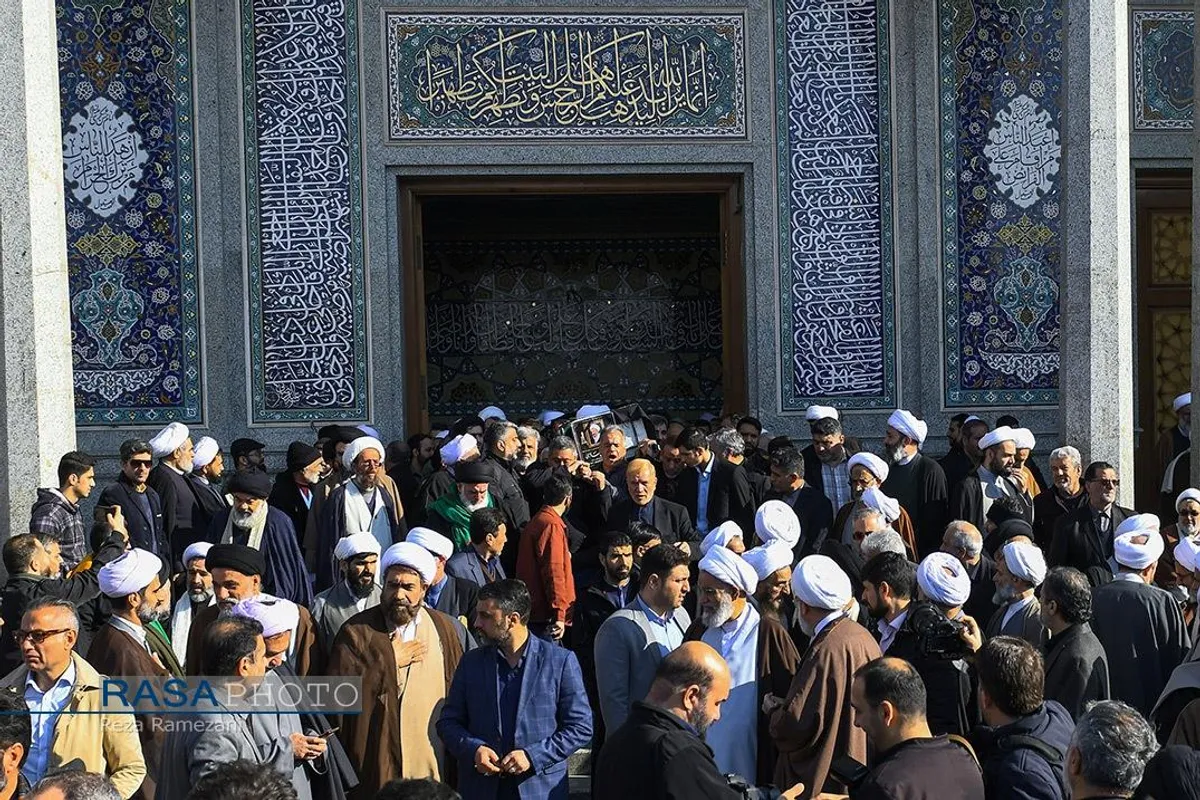 تشییع پیکر آیت الله نمازی در قم