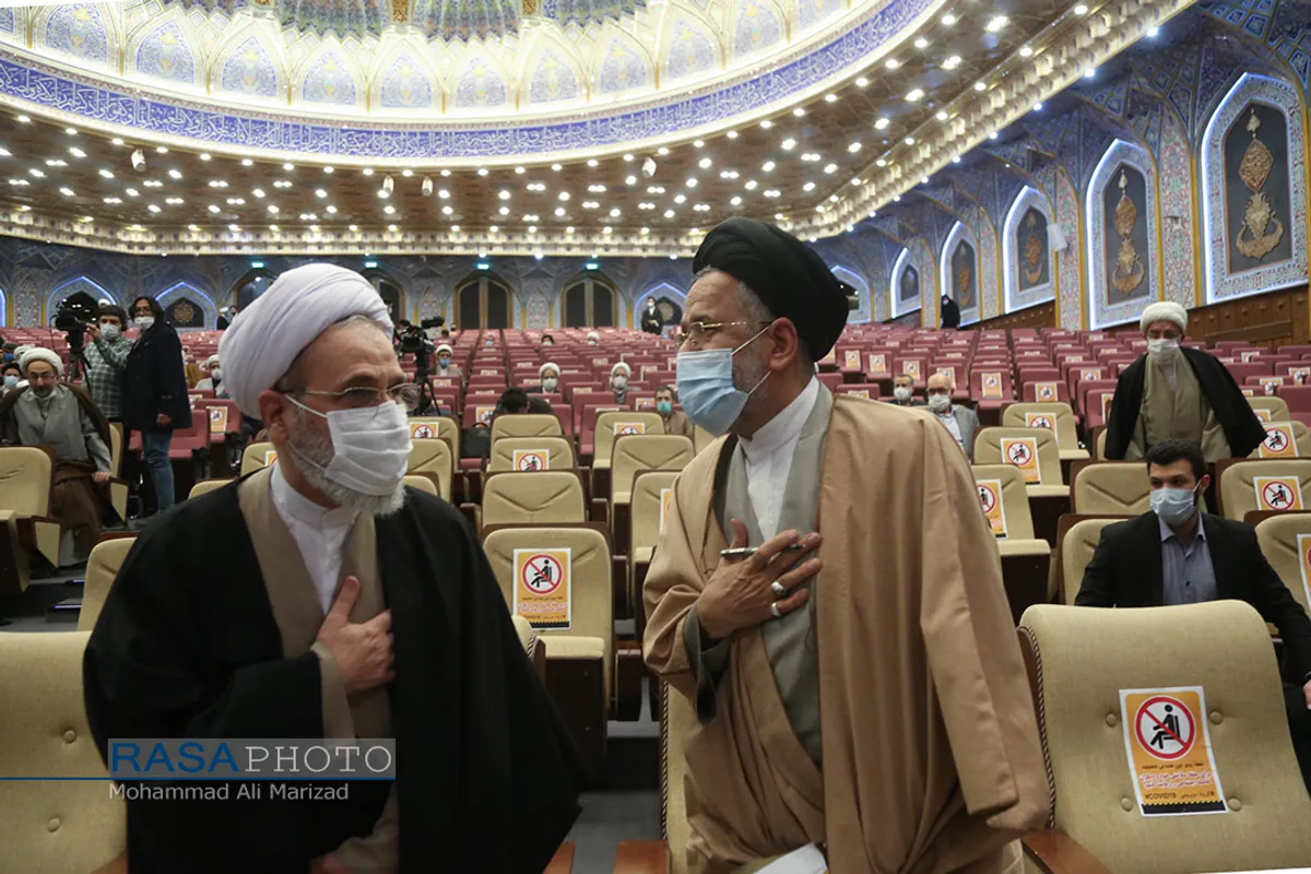 رونمایی از کتاب حضرت آیت الله مکارم شیرازی (به روایت اسناد ساواک)