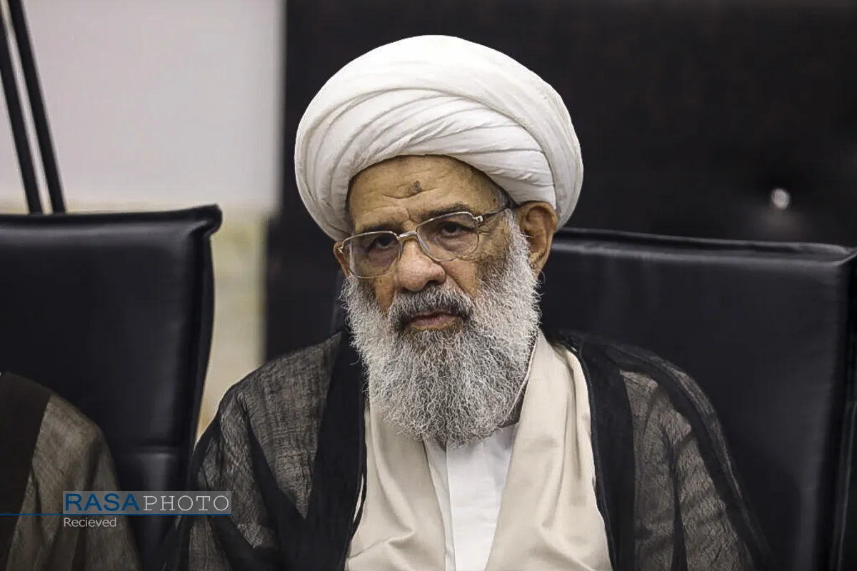 حضور رئیس قوه قضائیه در جلسه شورای عالی جامعه مدرسین حوزه علمیه قم
