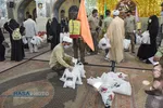 توزیع اقلام بهداشتی بین مجاورین حرم امامزاده سید علاالدین حسین (ع) شیراز