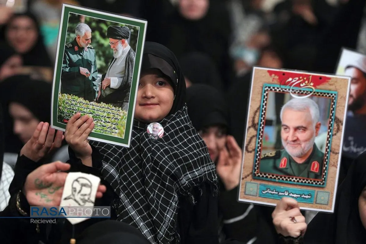 دیدار جمعی از خانواده&zwnj;های شهدای مدافع حرم و مقاومت در پنجمین سالگرد شهید سلیمانی با رهبر انقلاب