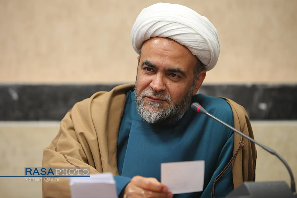 رونمایی از کتاب "یک مشت مروارید"