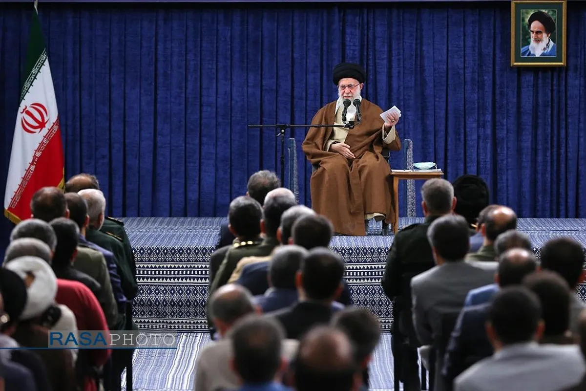 دیدار دست&zwnj;اندرکاران برگزاری کنگره ملی شهدای استان لرستان با مقام معظم رهبری