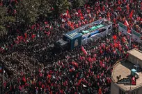 حضور ۸ میلیون نفر در مراسم تشییع رهبر شهید در مشهد