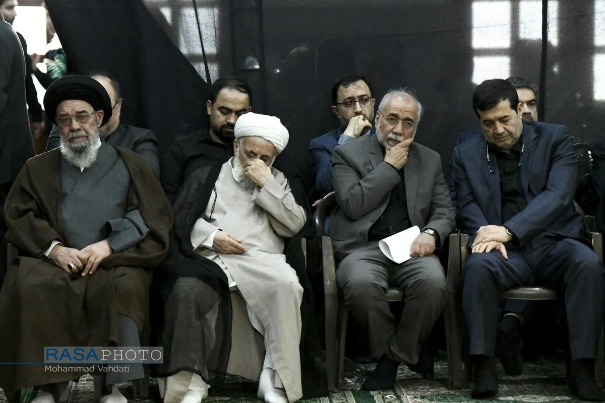 مجلس یادبود رهبر شهید انقلاب اسلامی و شهدای خانوادهٔ امام شهید