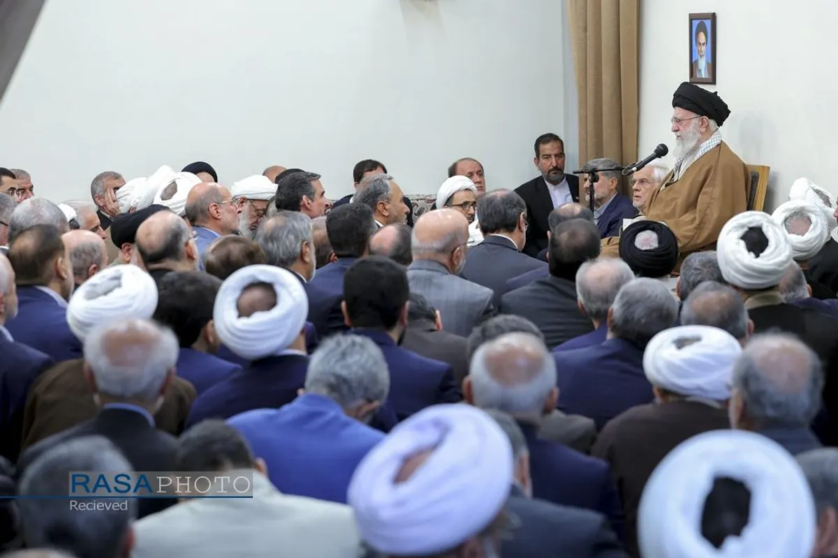 دیدار جمعی از مسئولان ارشد سه قوه با رهبر معظم انقلاب