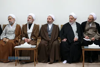 دیدار دست&zwnj;اندرکاران کنگره بزرگداشت شهدای روحانی با رهبر انقلاب