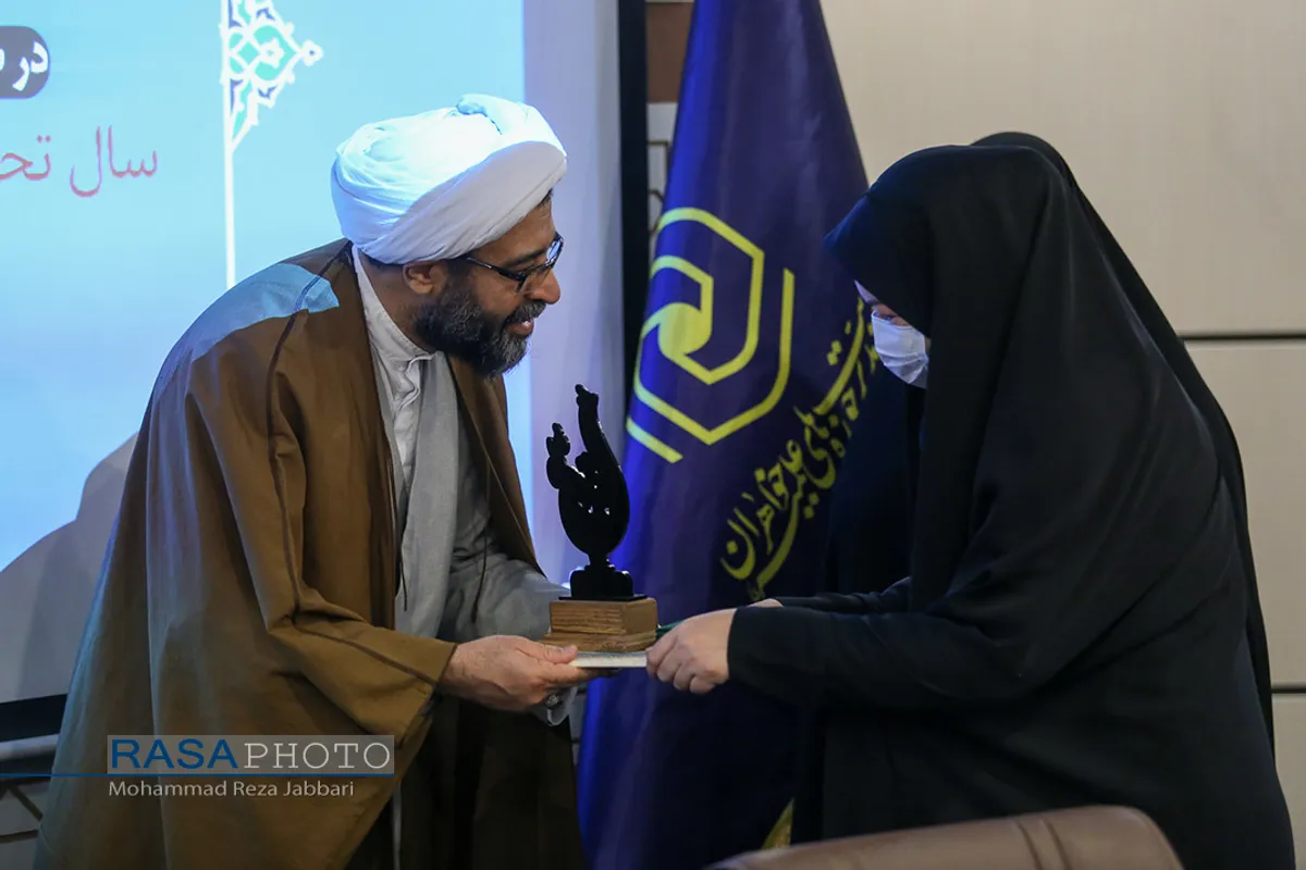 نشست خبری مدیر حوزه علمیه خواهران کشور&lrm;&lrm;