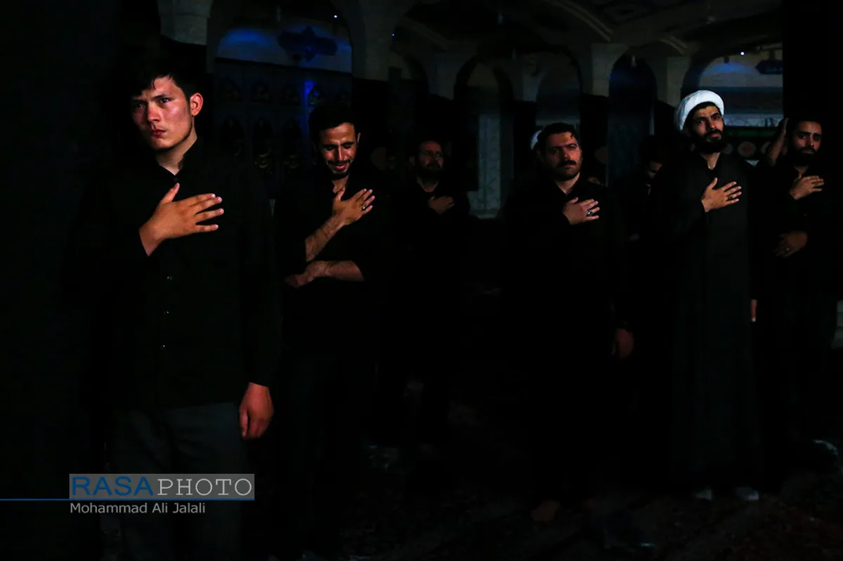 مراسم سوگواری حضرت اباعبدالله&zwnj;الحسین(ع) در هیئت ثارالله قم&lrm;