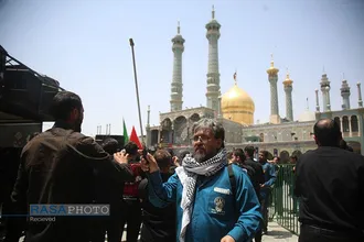حضور دسته&zwnj;جات عزاداری تاسوعای حسینی در حرم مطهر حضرت معصومه (س)