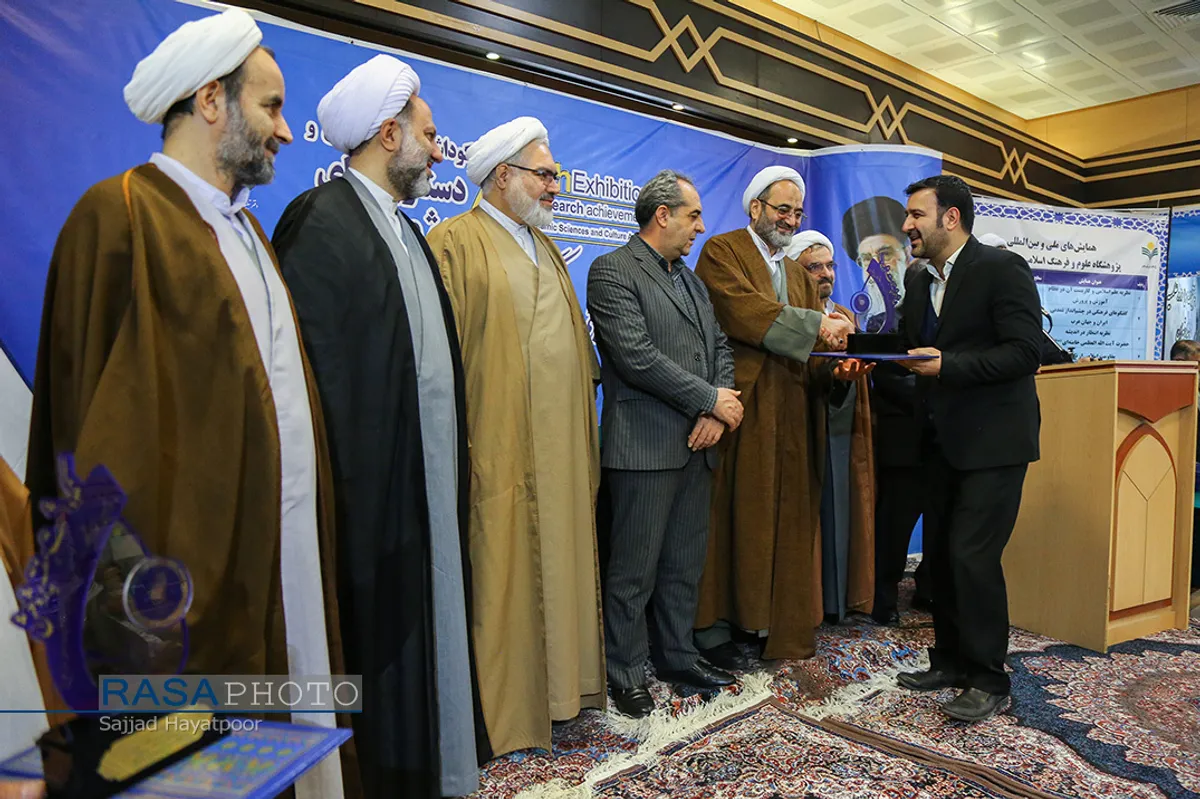 اختتامیه نمایشگاه دستاورد&zwnj;های پژوهشی دفتر تبلیغات&lrm;