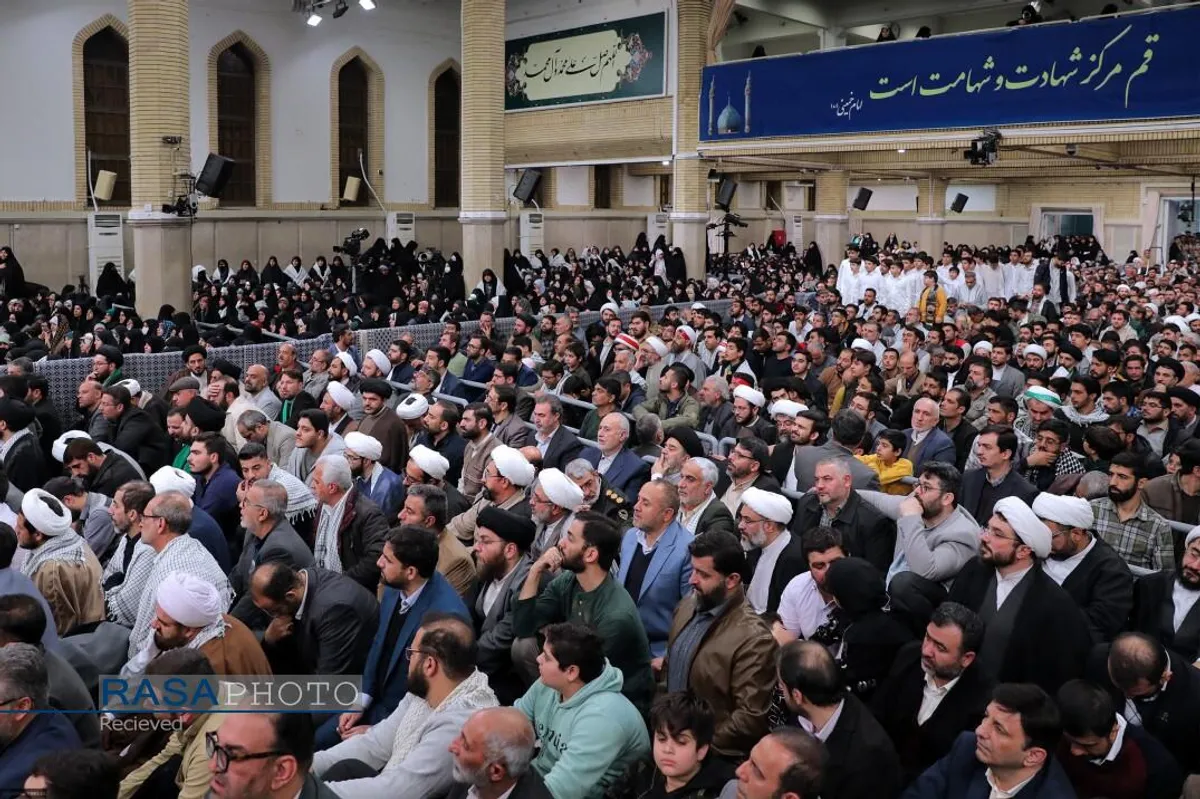 دیدار مردم قم با رهبر انقلاب در سالروز قیام ۱۹ دی