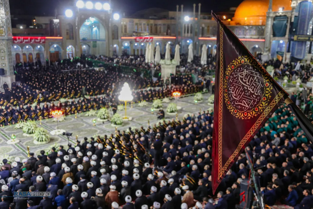 آیین شمعدان&zwnj; در شام رحلت بانوی کرامت (س)