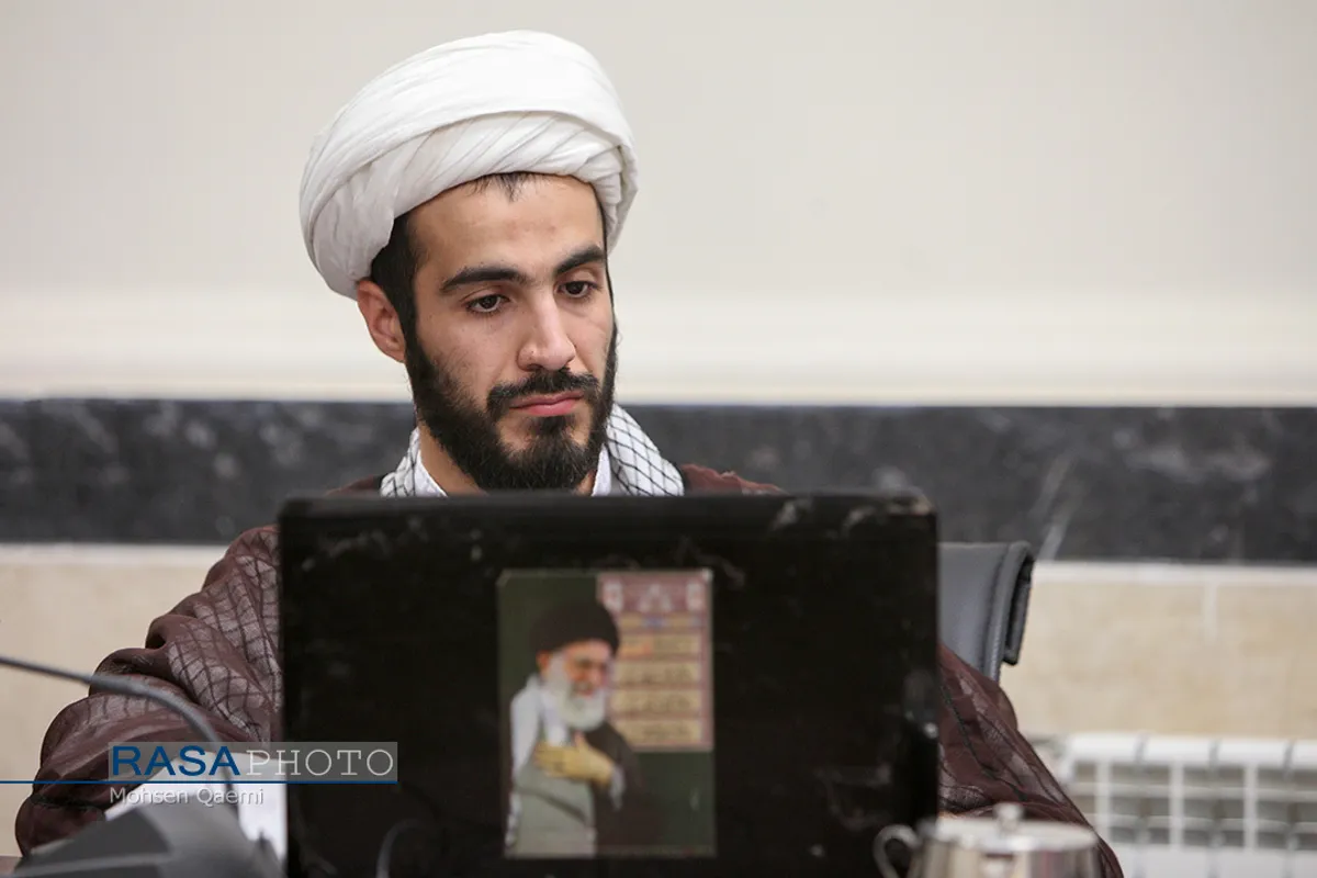 سیزدهمین گعده یادداشت خوانی نویسندگان حوزوی