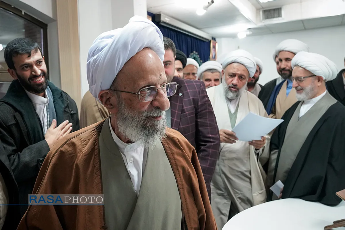 دیدار مسئولان نهاد&zwnj;های حوزوی با آیت الله مصباح یزدی