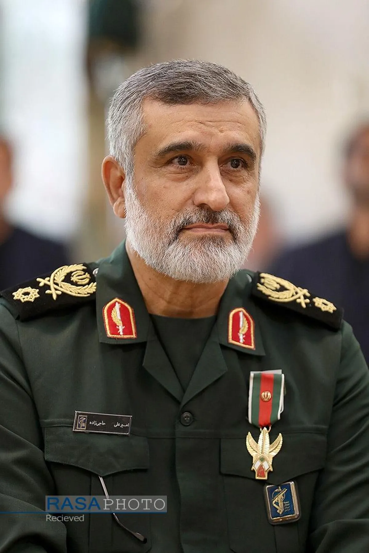 اعطای نشان فتح به سردار حاجی&zwnj;زاده فرمانده نیروی هوافضای سپاه