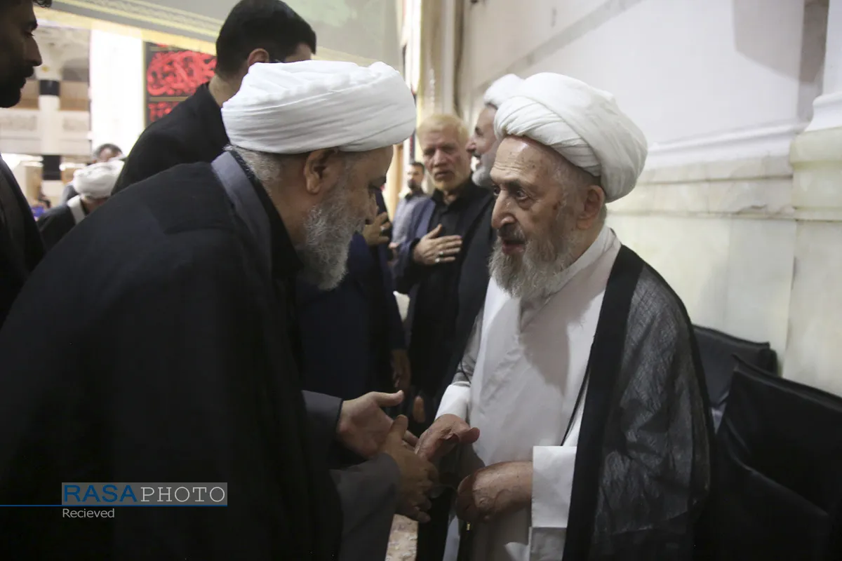 بزرگداشت رهبر شهید از سوی حضرت آیت&zwnj;الله سبحانی در حرم بانوی کرامت
