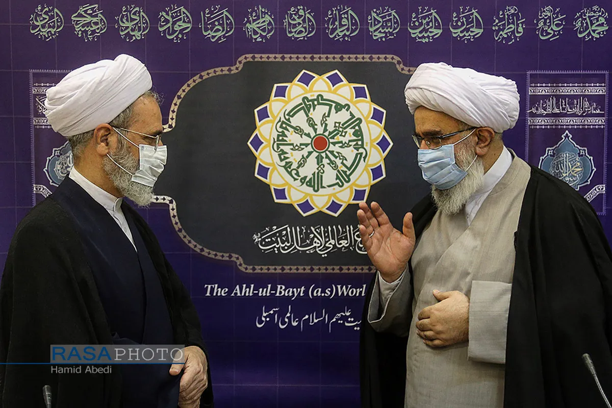 امضاء تفاهم&zwnj;نامه بین حوزه علمیه و مجمع جهانی اهلبیت (ع)