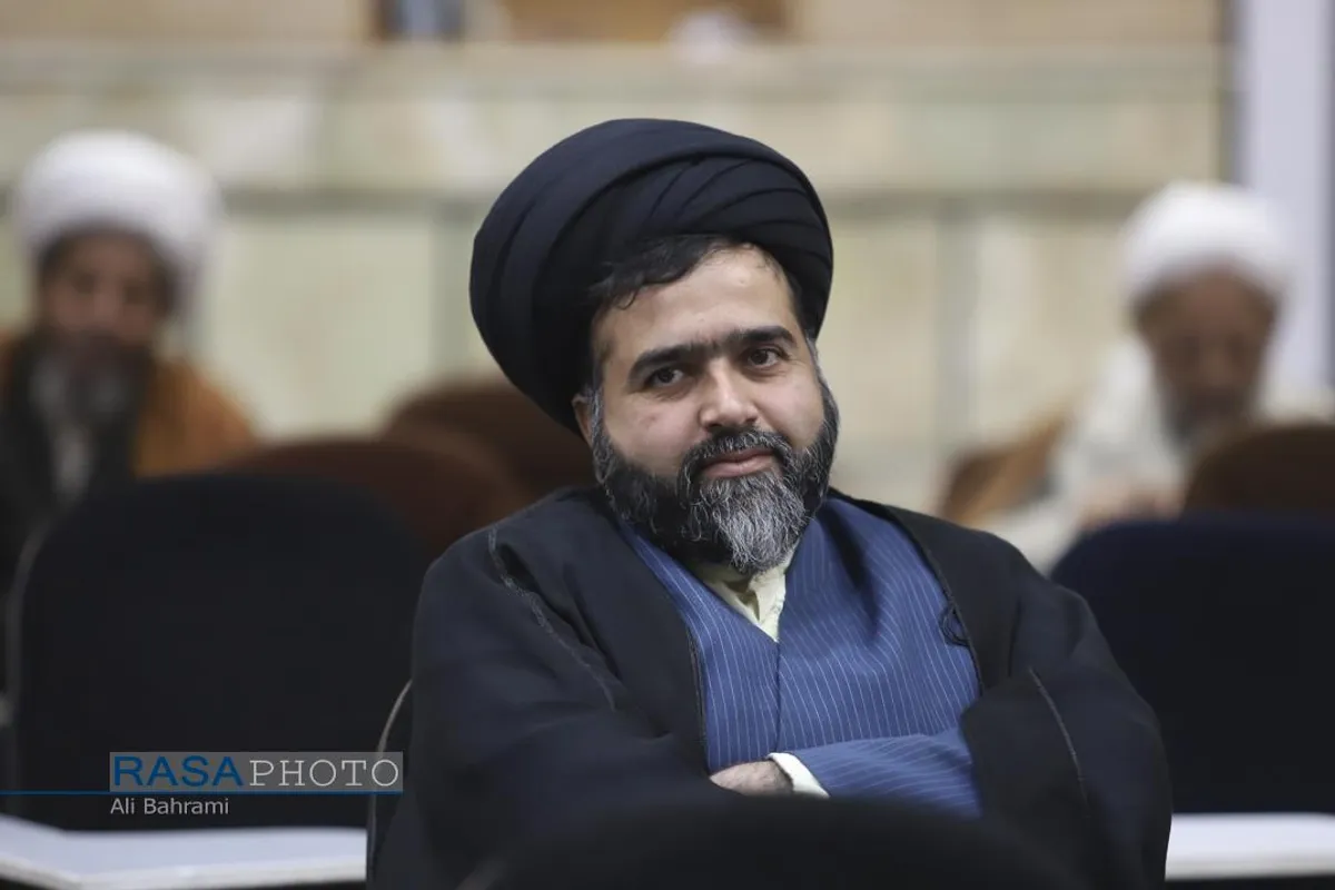 تجلیل از جانبازان و مدافعان حرم مرکز فقهی ائمه اطهار