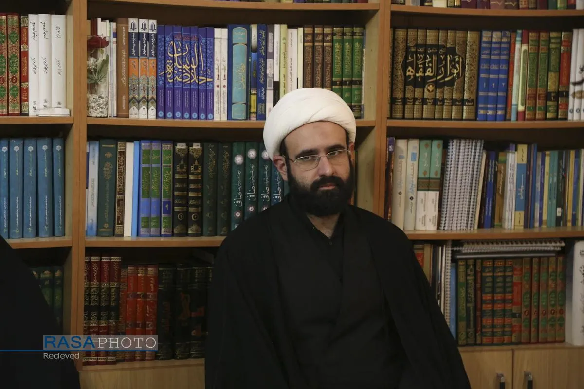 دیدار خانواده شهید لاریجانی با حضرات آیات مکارم شیرازی، جوادی آملی، سبحانی
