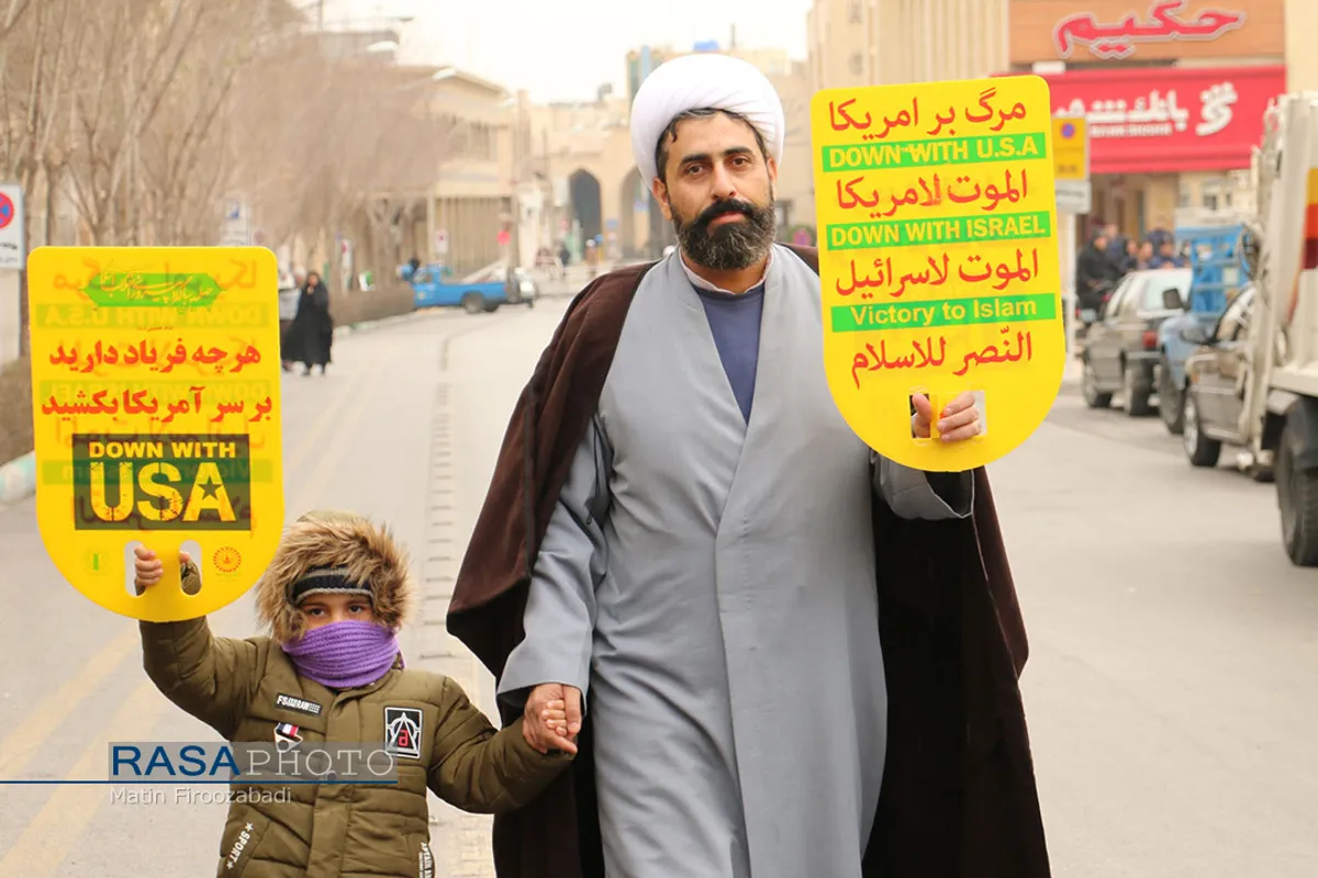 بعثت انقلاب | راهپیمایی پرشکوه مردم اصفهان در یوم الله 22 بهمن