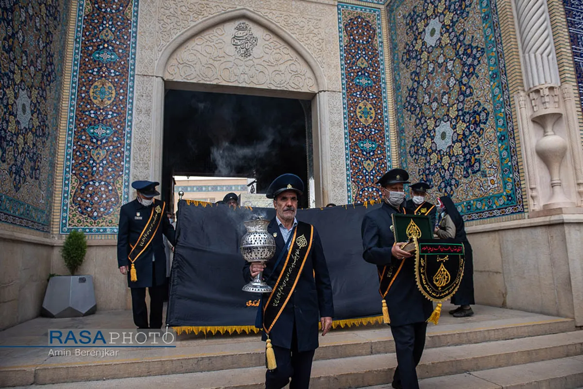 آیین گلاب شویی مضجع شریف حضرت احمدبن موسی الکاظم (ع) &lrm;&lrm;