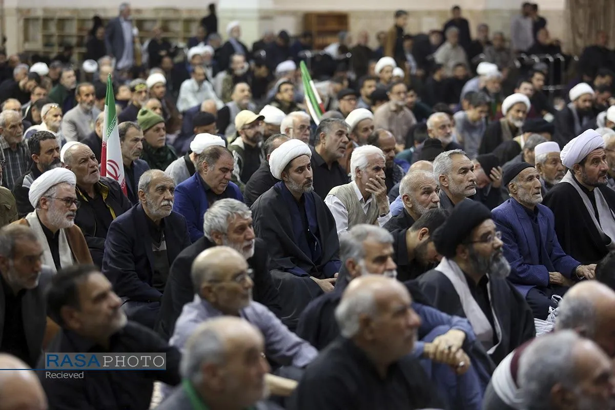 عزاداری ظهر اربعین رهبر شهید انقلاب در حرم بانوی کرامت