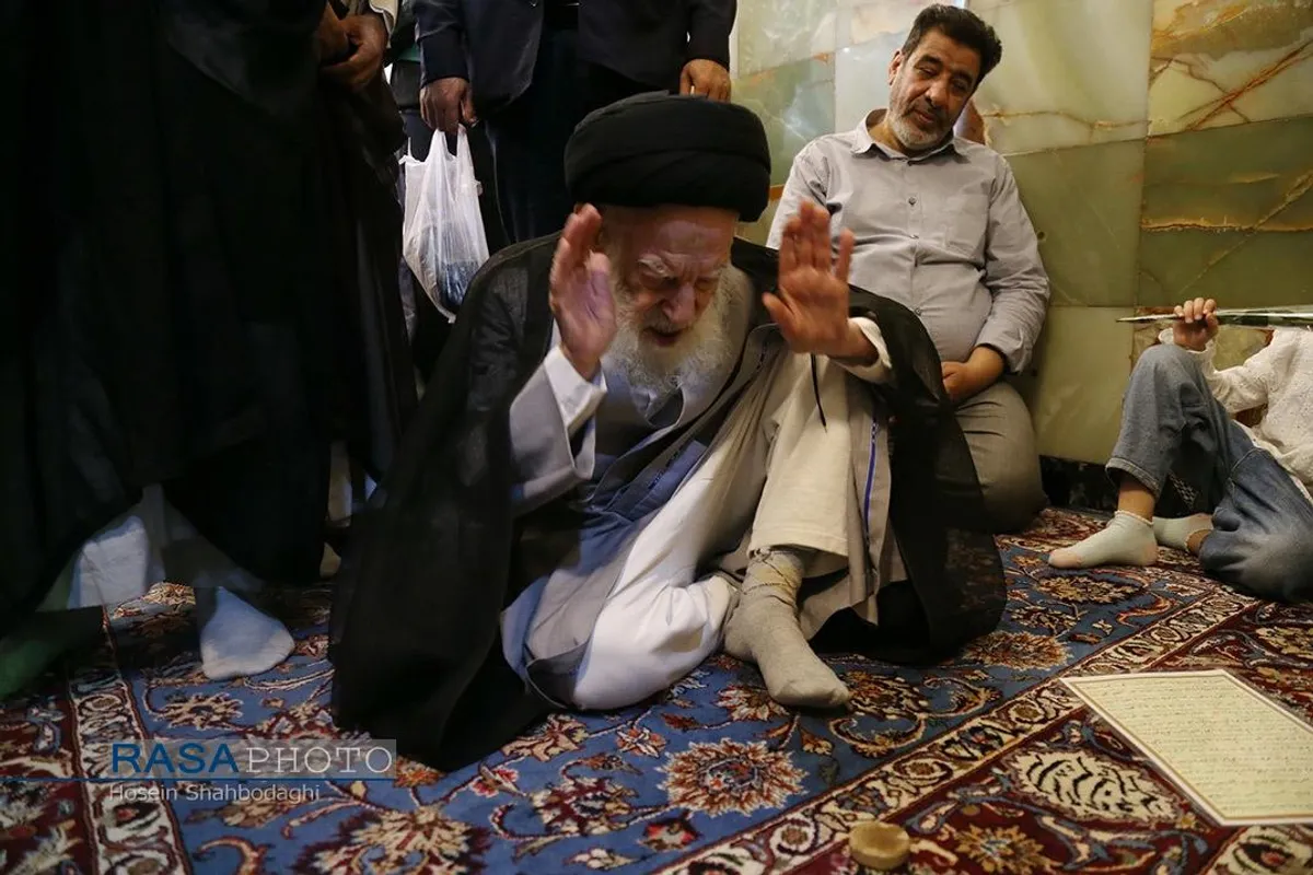تشرف حضرت آیت الله شبیری زنجانی به حرم حضرت فاطمه معصومه (سلام&zwnj;الله&zwnj;علیها)