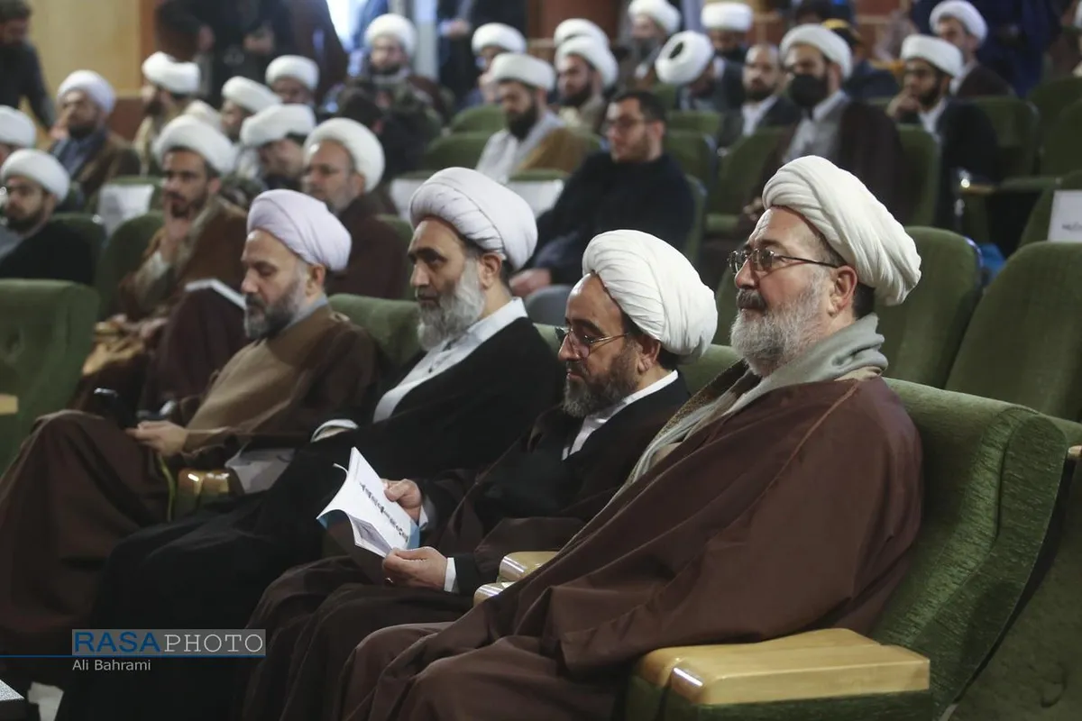 مراسم تقدیر از برترین آثار پژوهشی طلاب و اساتید جشنواره علامه حلی