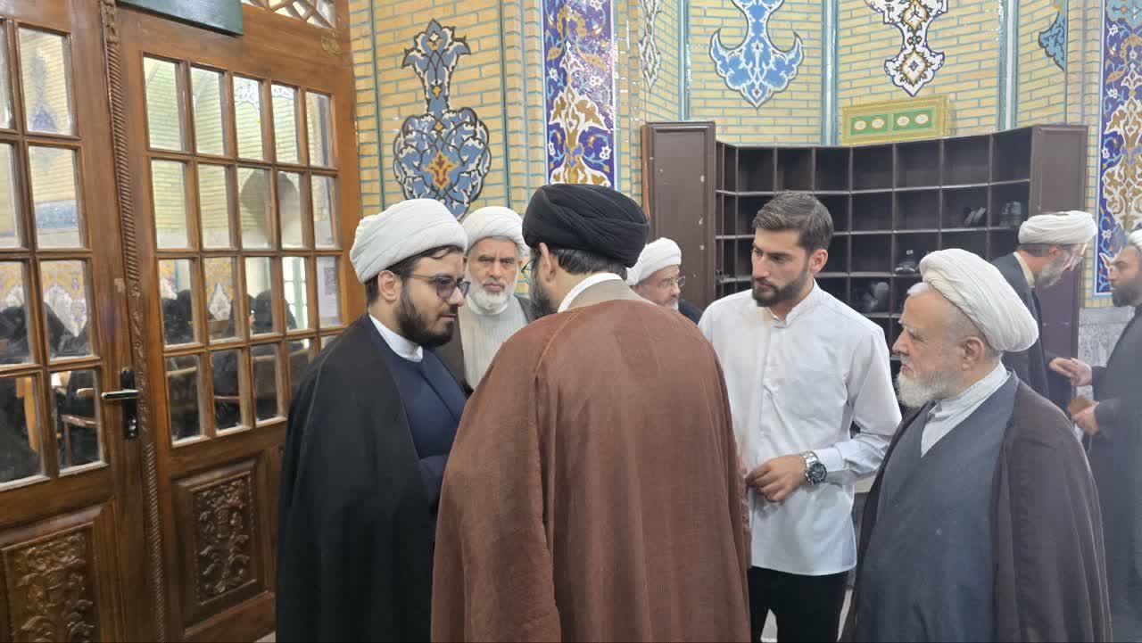 بازدید رئیس مرکز خدمات حوزه از مدرسه علمیه تابستانه «دارالعلم» مشهد مقدس بازدید رئیس مرکز خدمات حوزه از مدرسه علمیه تابستانه «دارالعلم» مشهد مقدس