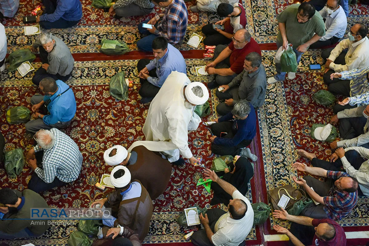 جشن روز عید سعید غدیر و مراسم عمامه گذاری جمعی از طلاب در شیراز