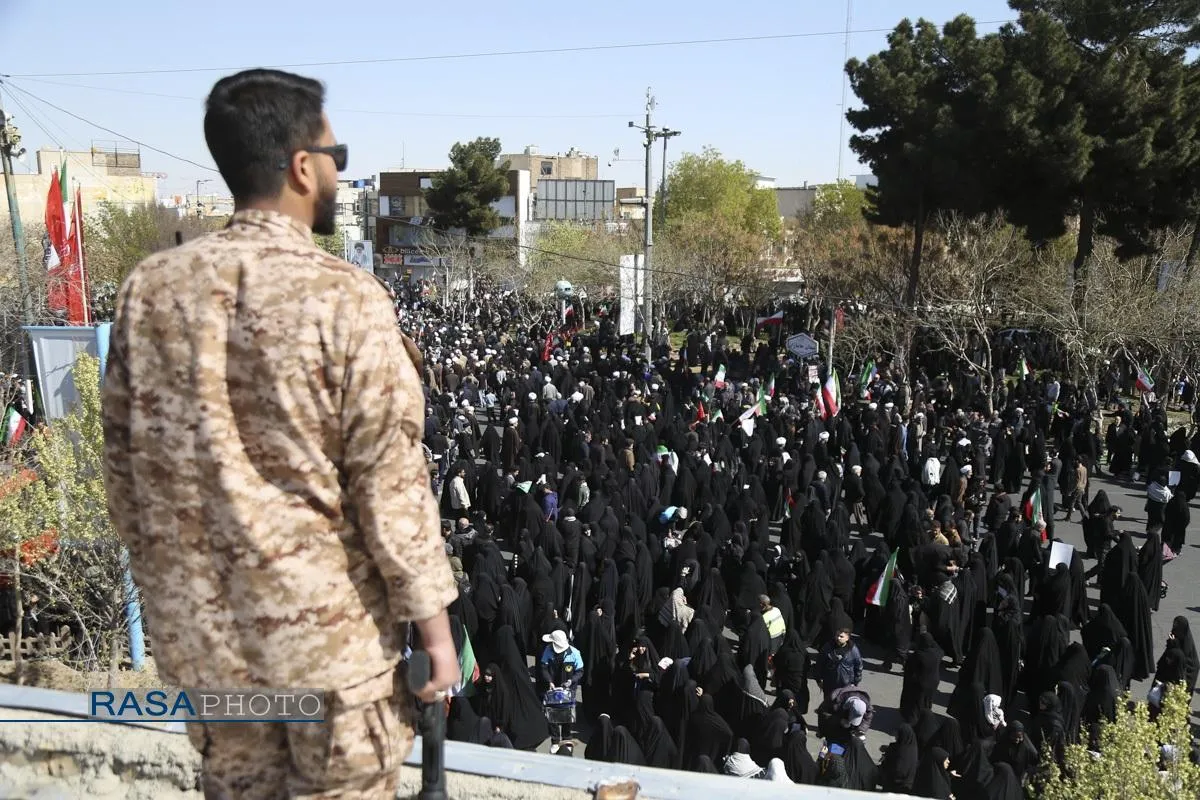 راهپیمایی مردم قم در محکومیت تجاوز آمریکا و رژیم صهیونیستی به کشور