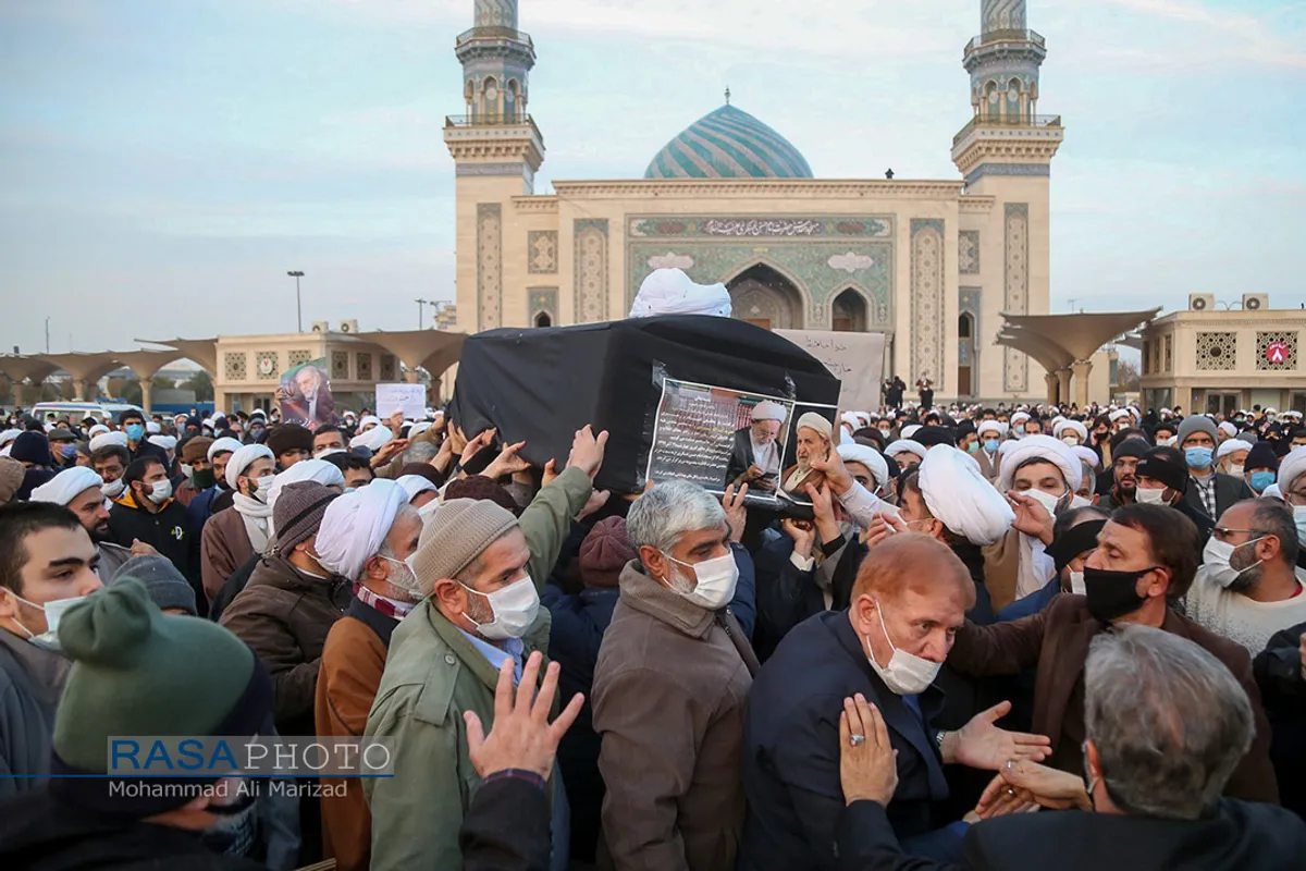 مراسم تشییع پیکر آیت الله محمدی یزدی در قم