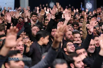 مراسم عزاداری شام شهادت حضرت فاطمه&zwnj;زهرا (سلام&zwnj;الله&zwnj;علیها) با حضور رهبر انقلاب
