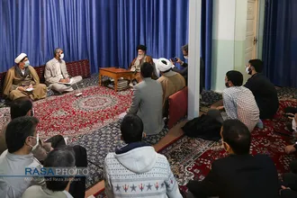 دیدار فرمانده بسیج دانشجویی سپاه پاسداران استان قم با حضرت آیت الله علوی گرگانی