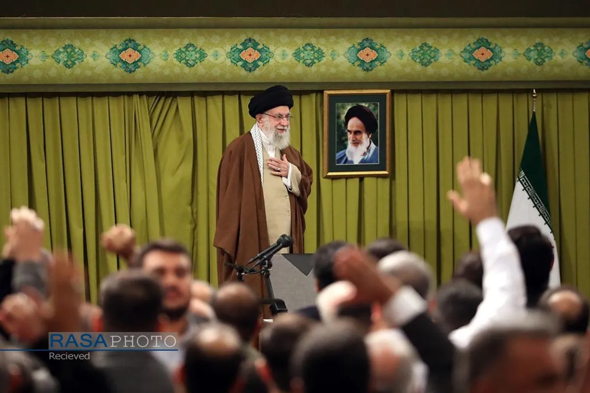 دیدار مداحان اهل&zwnj;بیت (علیهم&zwnj;السلام) با مقام معظم رهبری