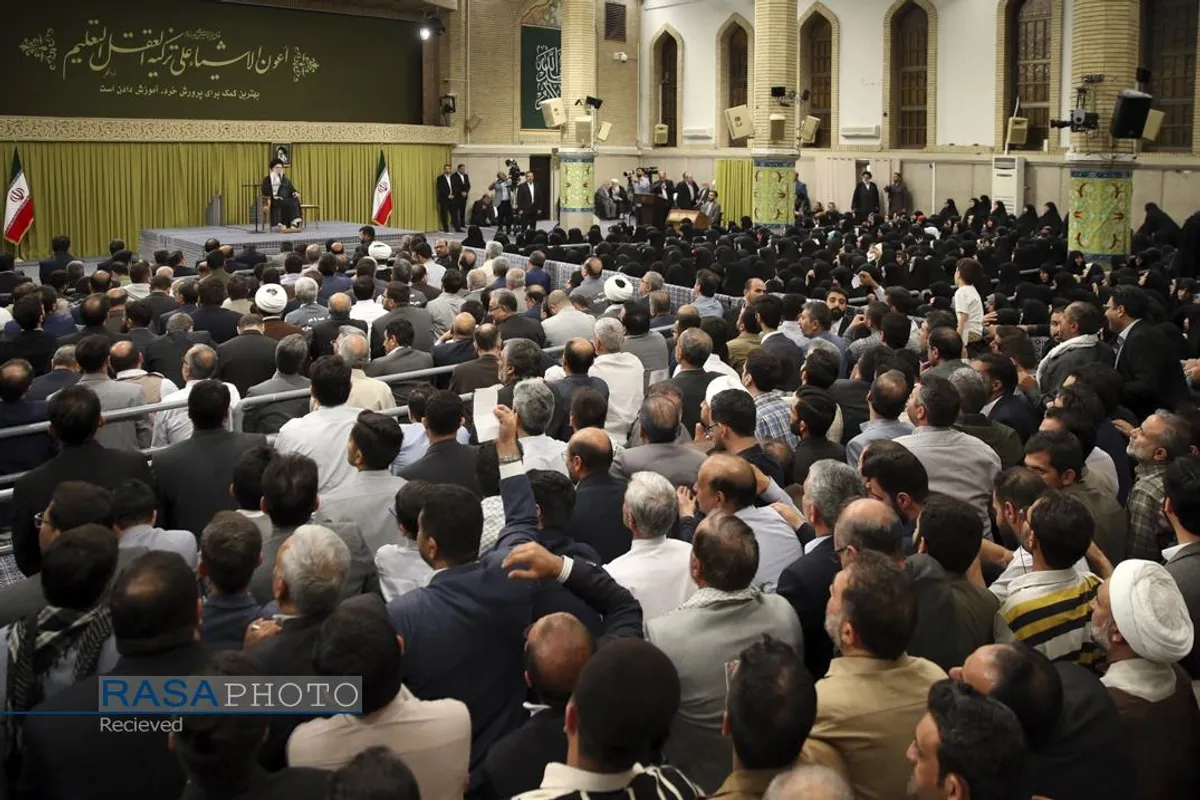 دیدار معلمان با رهبر معظم انقلاب