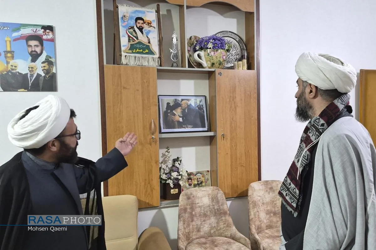 دیدار مدیرعامل خبرگزاری رسا با خانواده اولین شهید مدافع حرم چهارمحال و بختیاری