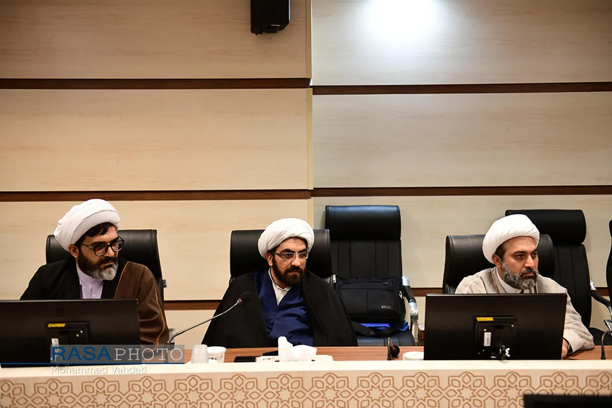 اولین نشست تخصصی، مدیران کل سازمان سینمایی کشور و مدیران و کارشناسان هنر و سینمای حوزه علمیه