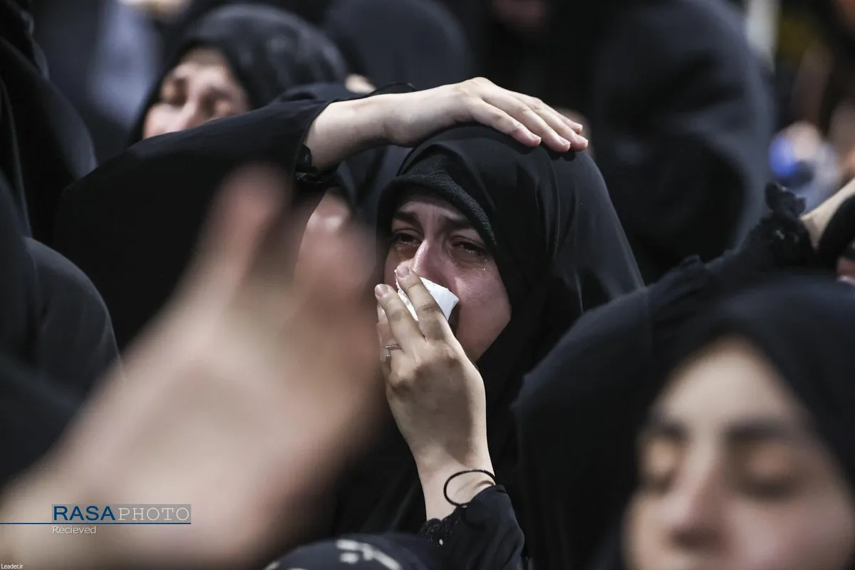 مراسم وداع با پیکر امام شهید انقلاب اسلامی در جوار حسینیه امام خمینی (ره)