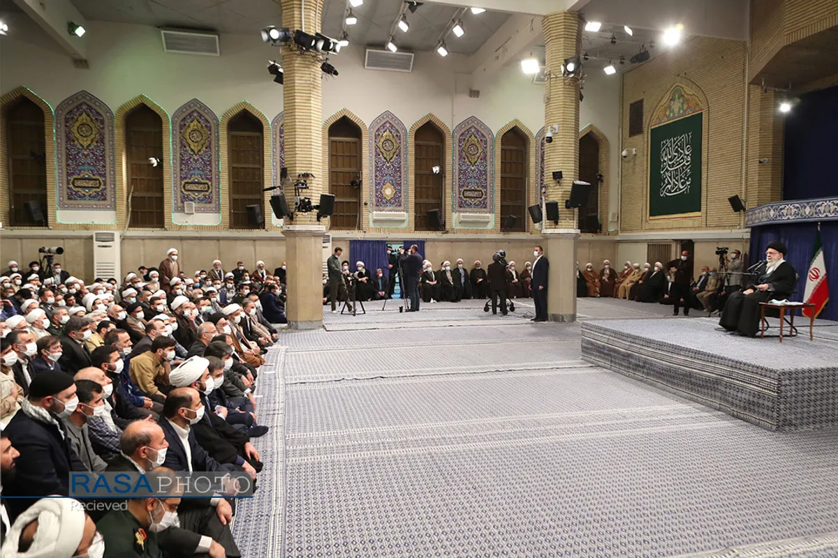 دیدار جمعی از مردم قم با مقام معظم رهبری