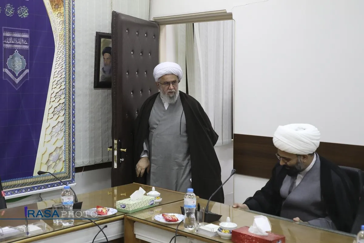 دیدار اعضای ستاد کنگره آیت الله یزدی (ره) بادبیرکل مجمع جهانی اهلبیت (ع)