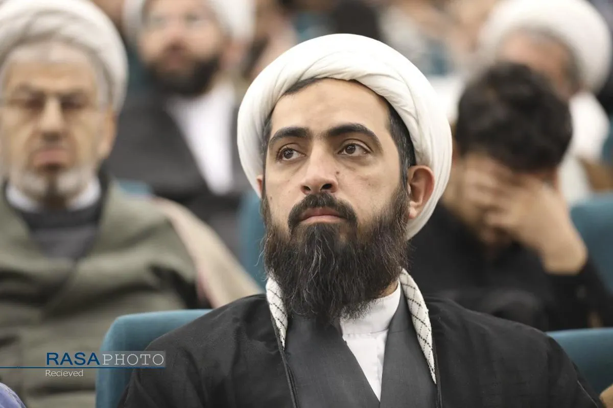 گردهمایی اساتید، طلاب و مبلغین حوزه علمیه منطقه کاشان
