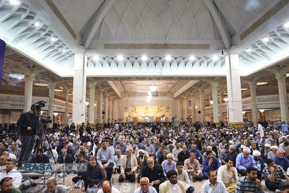 مراسم بزرگداشت شهدای خدمت در حرم حضرت معصومه (سلام&zwnj;الله&zwnj;علیها)