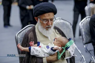 آئین سیاه پوشان عزای حسینی و رونمایی از اثر "اصحاب آخرالزمانی سید الشهدا (علیه السلام)"