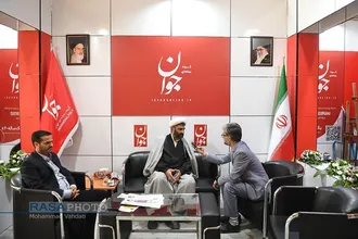 بازدید&zwnj; مدیر عامل خبرگزاری رسا از غرفه رسانه ها در نمایشگاه مطبوعات